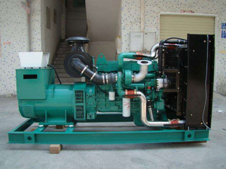 荣昌1100kw康明斯柴油发电机组